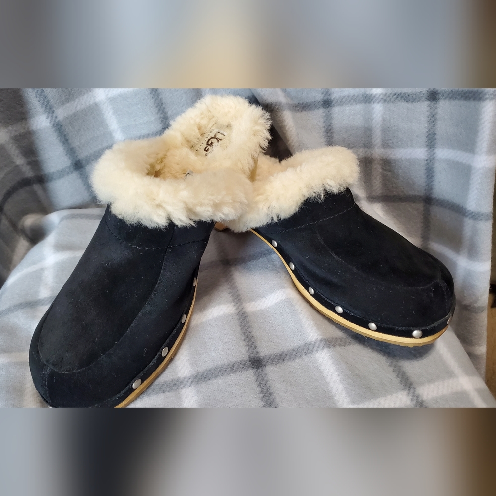 Euc UGG Kalie Clogs